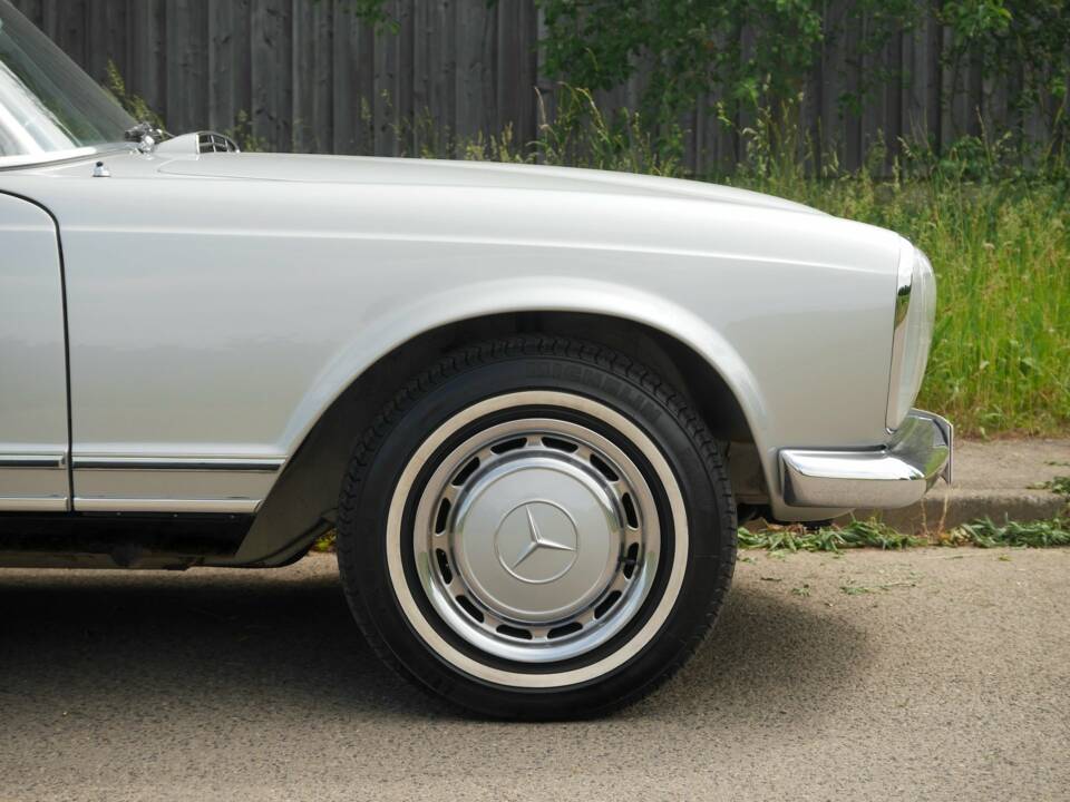 Image 3/15 of Mercedes-Benz 280 SL (1900)