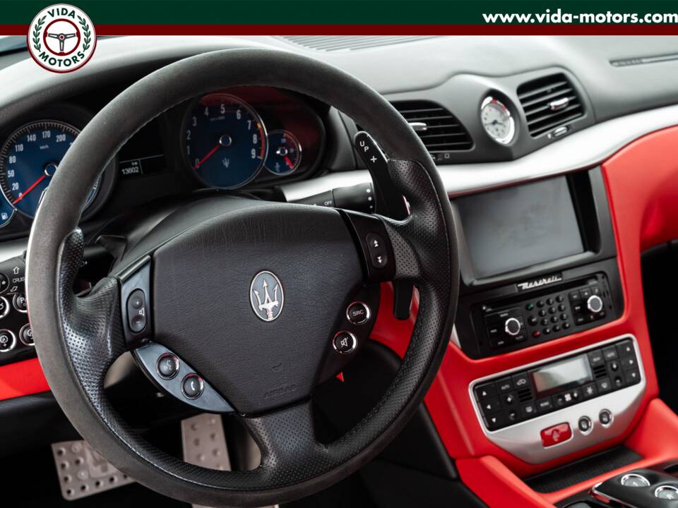 Image 9/15 of Maserati GranTurismo S (2012)