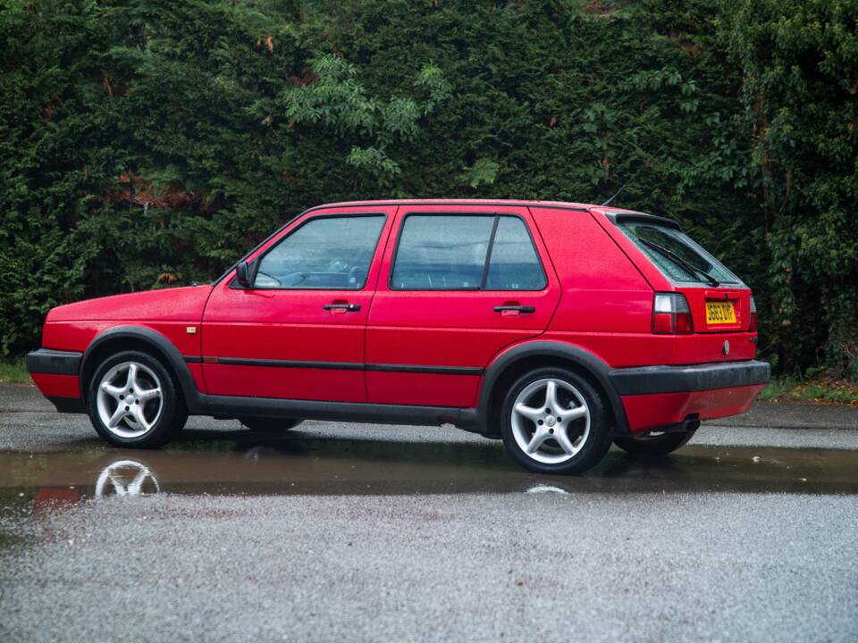 Image 11/50 de Volkswagen Golf III GTI 2.0 (1992)