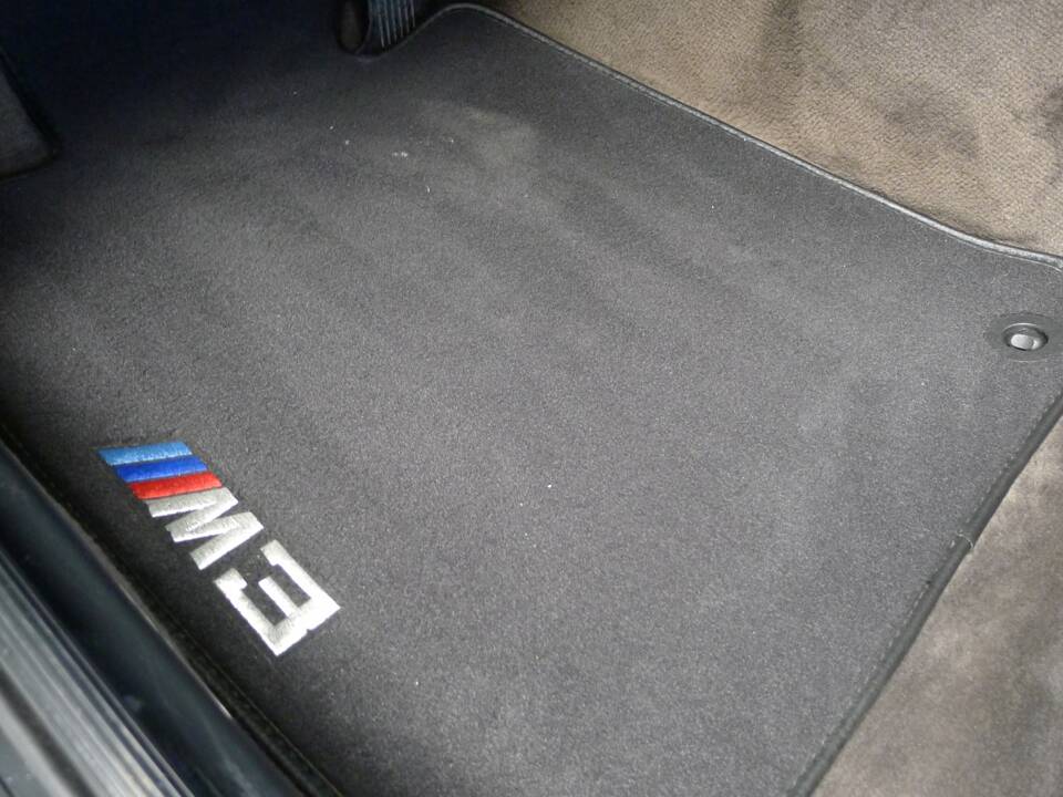 Immagine 42/45 di BMW M3 (1987)