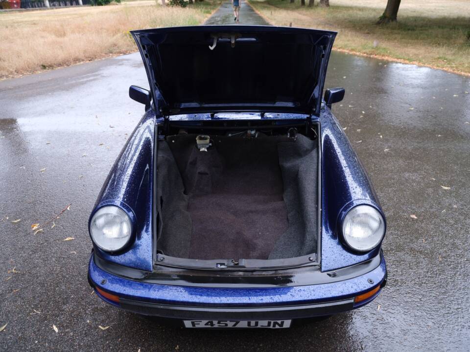 Bild 42/43 von Porsche 911 Carrera 3.2 (1989)