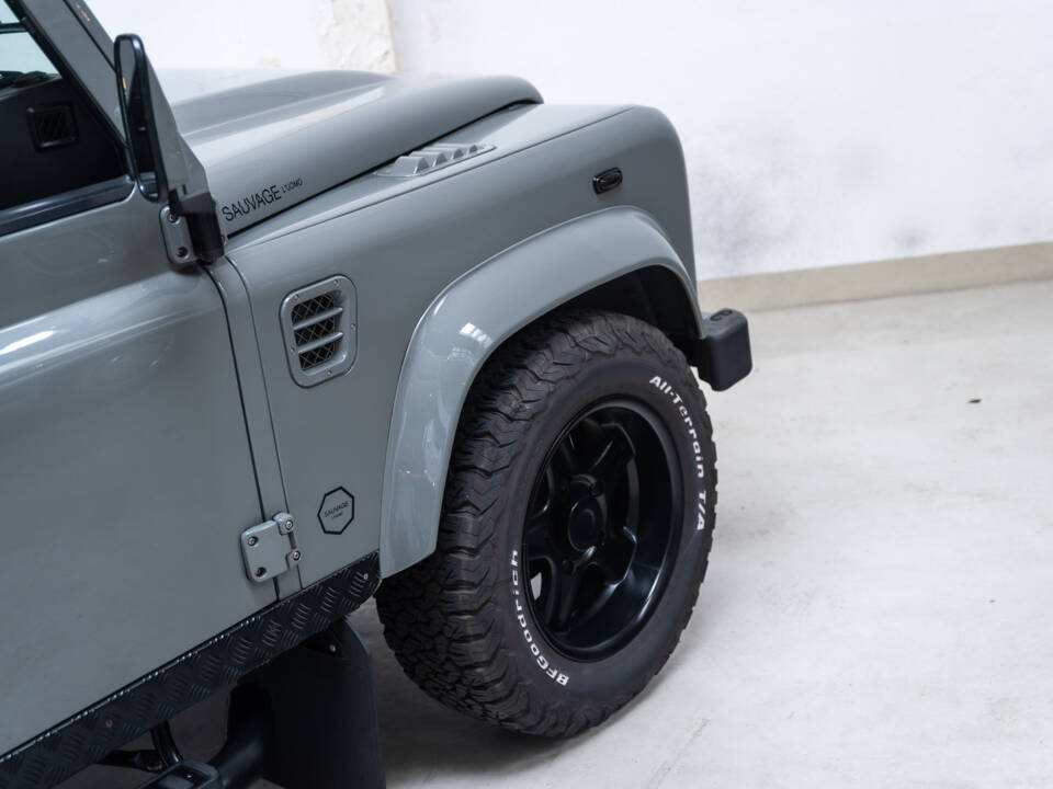 Image 18/31 of Land Rover Defender 90 TD4 (2008)