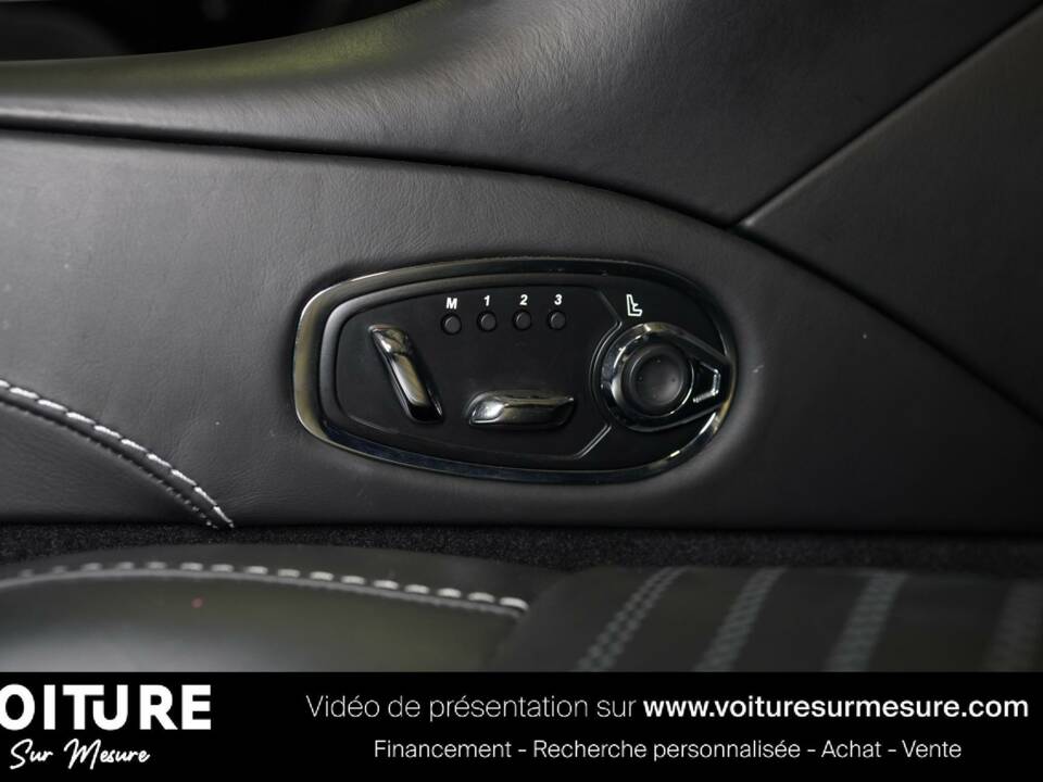 Image 28/29 of Aston Martin DB 11 V12 (2018)