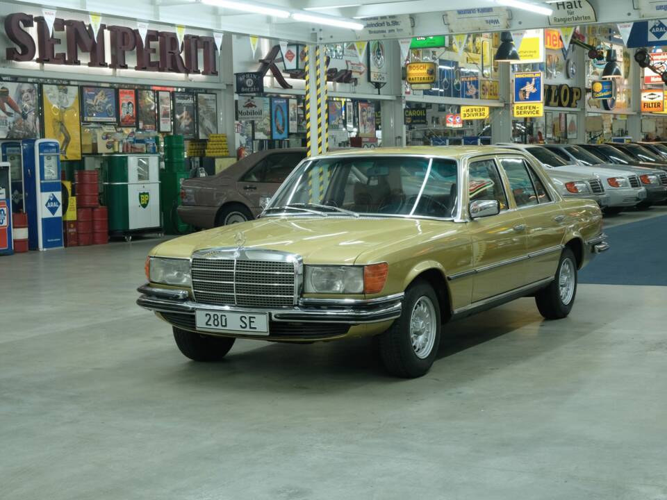 Image 1/50 de Mercedes-Benz 280 SE (1975)