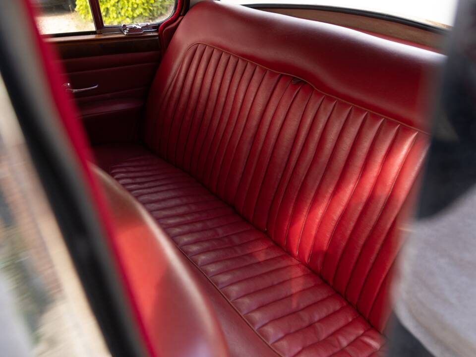 Image 50/50 of Jaguar Mk II 2.4 (1967)