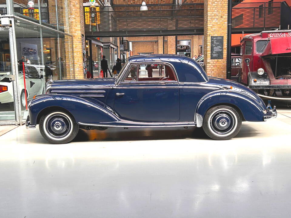 Image 12/53 of Mercedes-Benz 220 Coupe (1955)