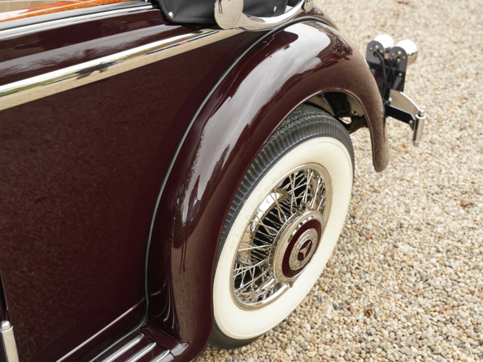 Image 28/50 of Mercedes-Benz 320 Cabriolet B (1939)