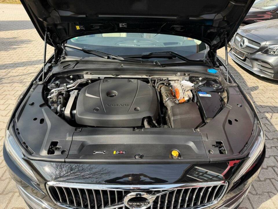 Bild 27/27 von Volvo S90 T8 (2018)