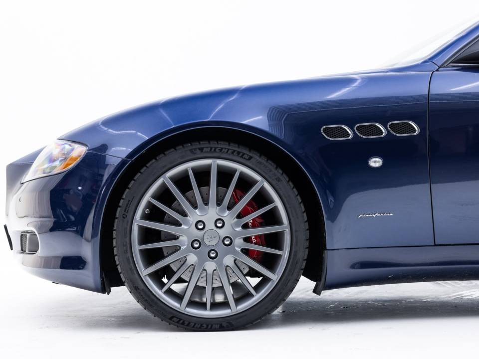 Image 35/36 de Maserati Quattroporte Sport GT S 4.7 (2011)