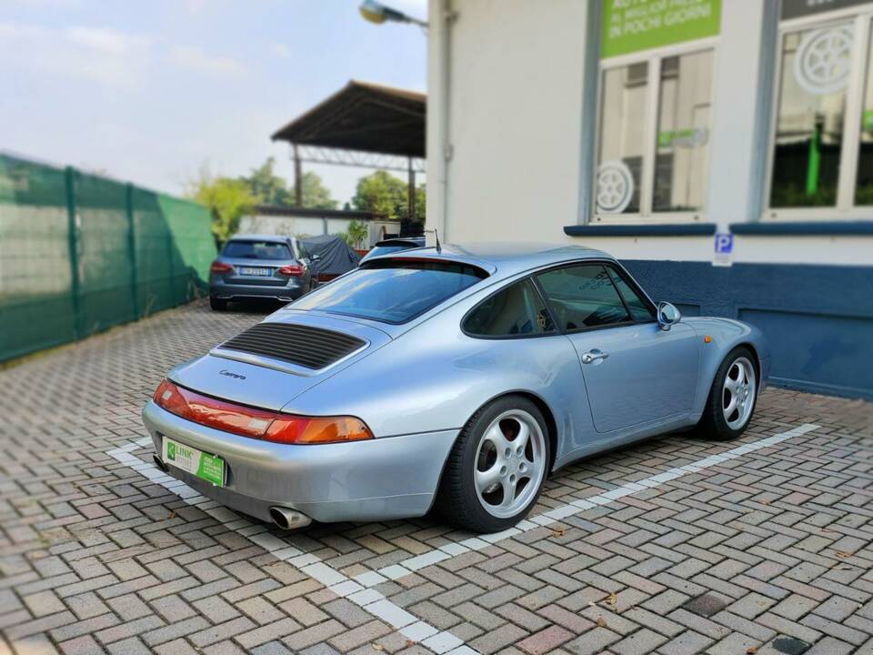 Image 7/10 of Porsche 911 Carrera (1994)