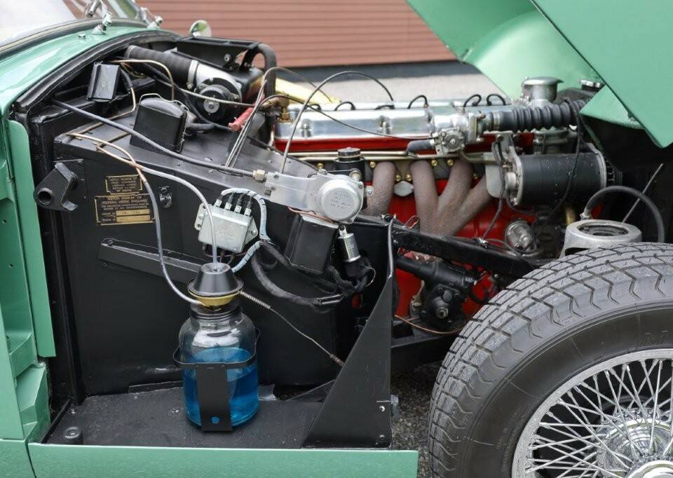 Bild 33/36 von Aston Martin DB 2&#x2F;4 Mk I (1954)