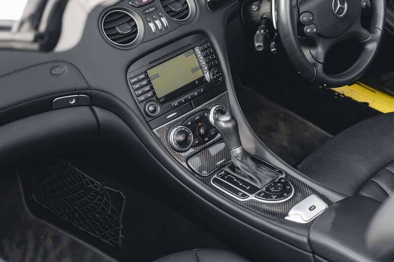 Image 24/50 de Mercedes-Benz SL 55 AMG (2006)