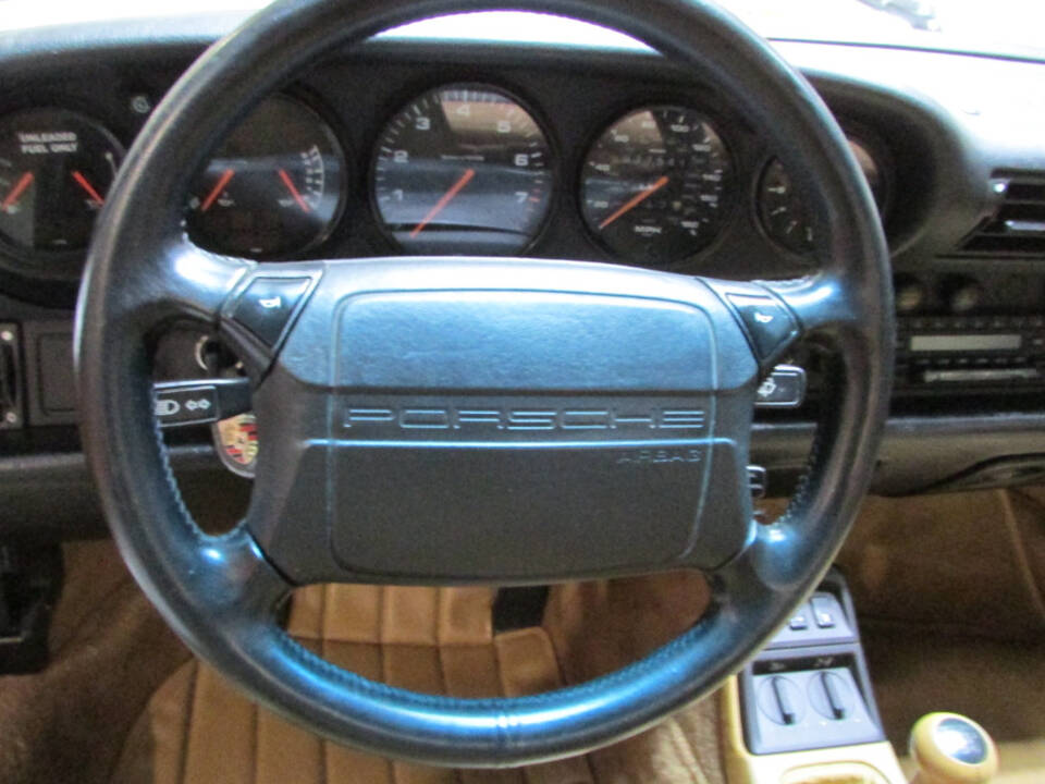 Immagine 9/15 di Porsche 911 Carrera 4 (1990)