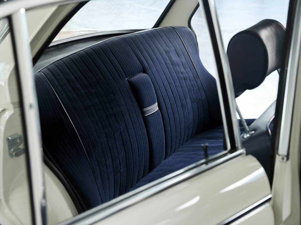 Immagine 36/50 di BMW 2000 (1969)