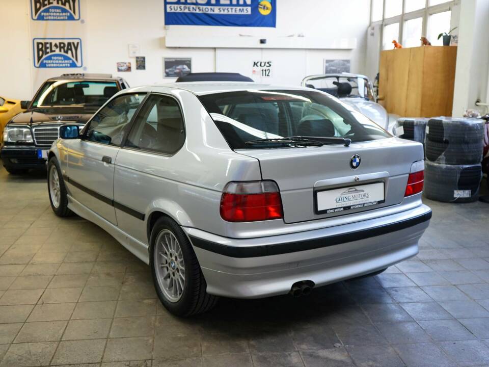 Imagen 9/32 de BMW 323ti Compact (1998)