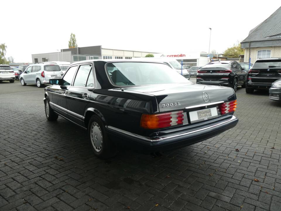 Bild 6/21 von Mercedes-Benz 300 SE (1990)