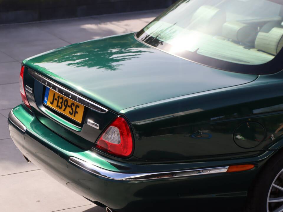 Imagen 41/50 de Jaguar XJ 8 4.2 (2006)