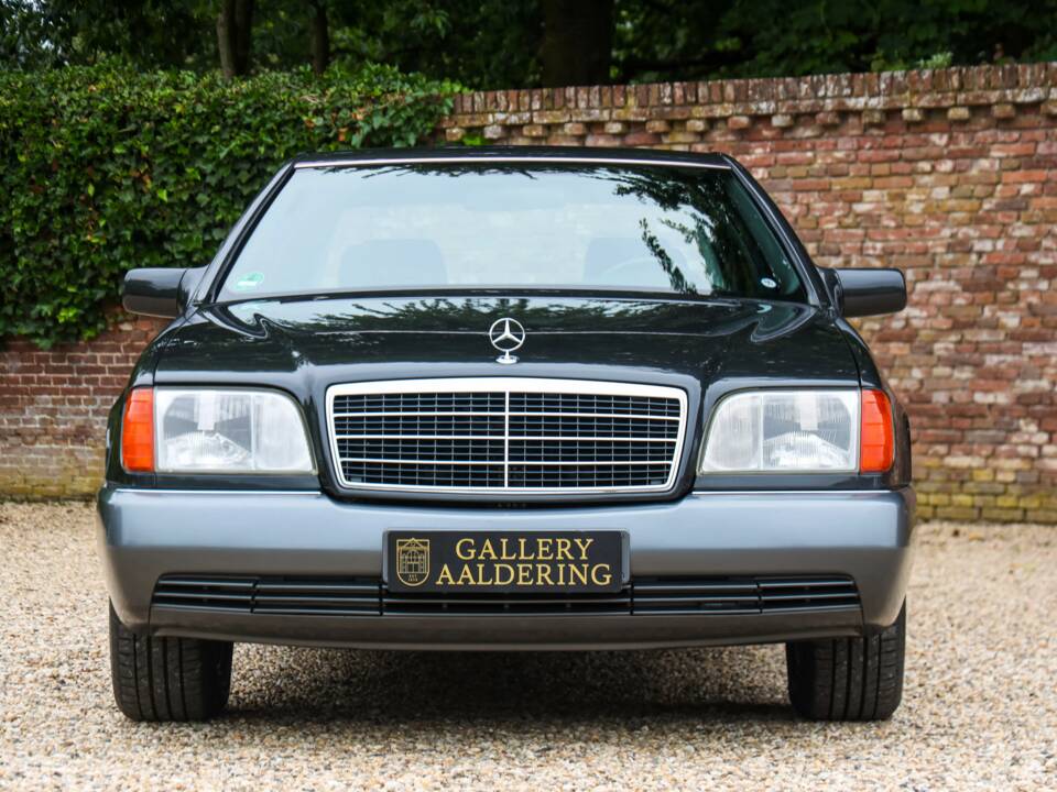 Bild 40/50 von Mercedes-Benz 400 SE (1991)