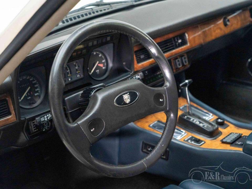 Immagine 13/19 di Jaguar XJ-S V12 (1988)