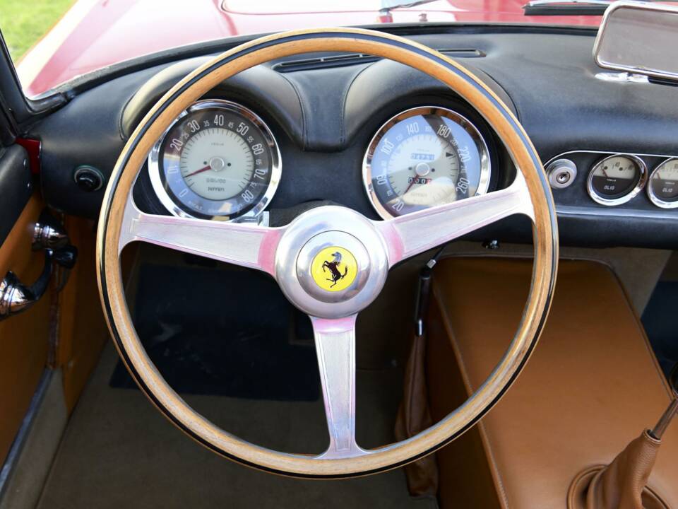 Bild 19/50 von Ferrari 250 GTE (1962)