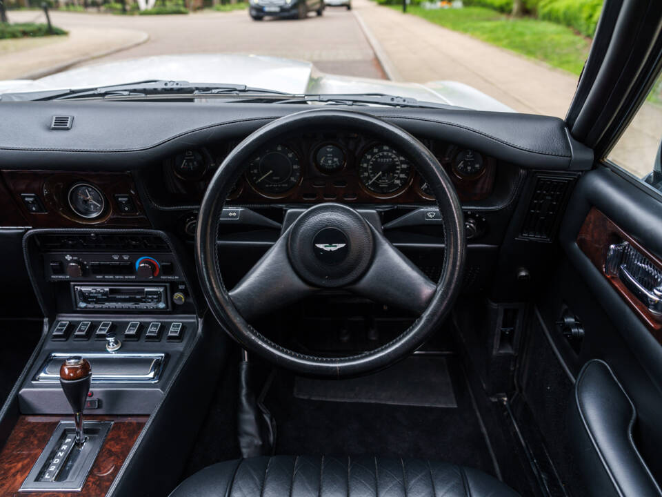 Afbeelding 16/30 van Aston Martin V8 Vantage X-Pack (1987)