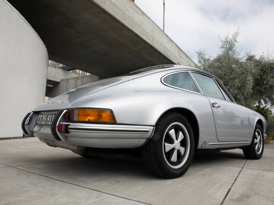Image 4/27 of Porsche 911 2.0 T (1969)