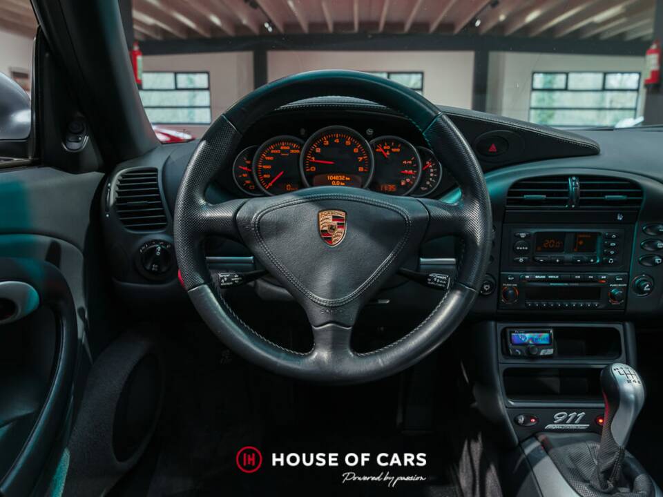 Imagen 16/24 de Porsche 911 Carrera "40 Jahre 911" (2003)