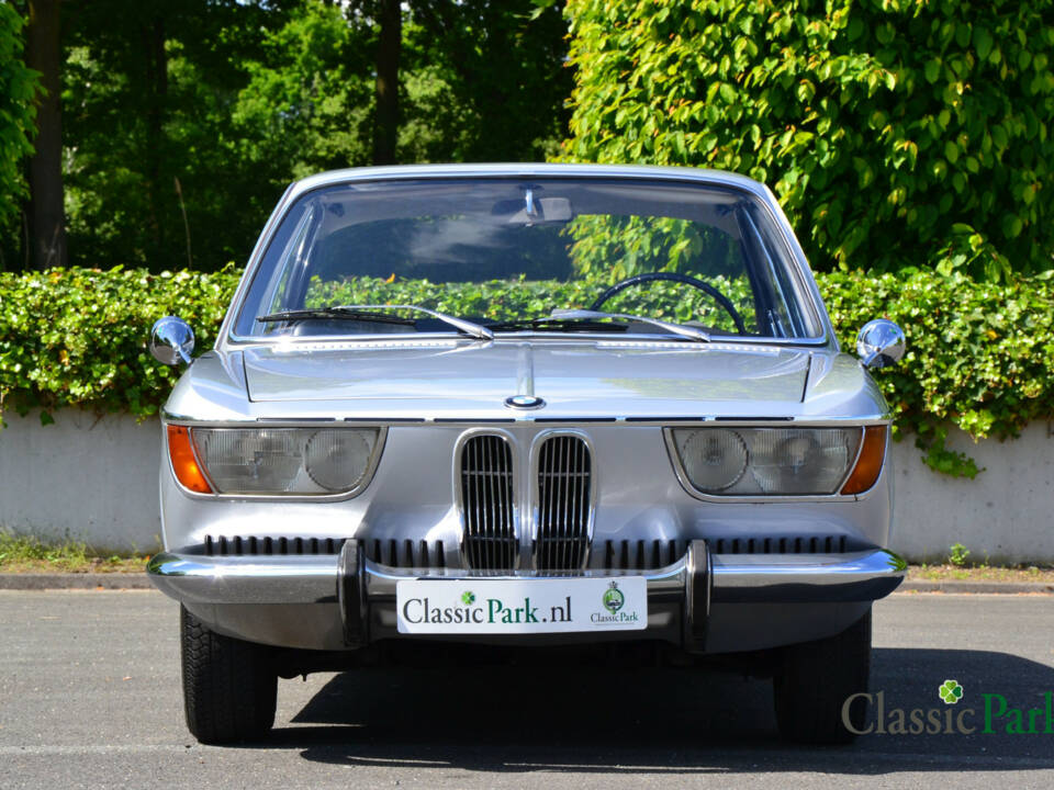 Image 8/50 of BMW 2000 CS (1970)