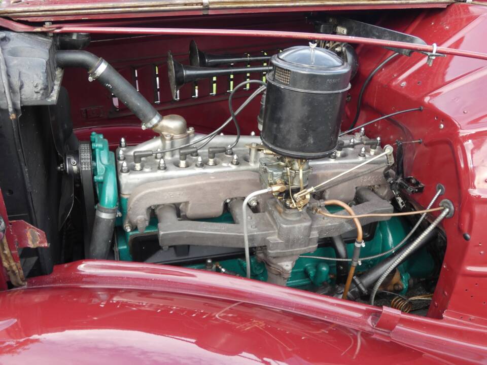 Bild 15/19 von Auburn 851 Supercharged Roadster (1935)