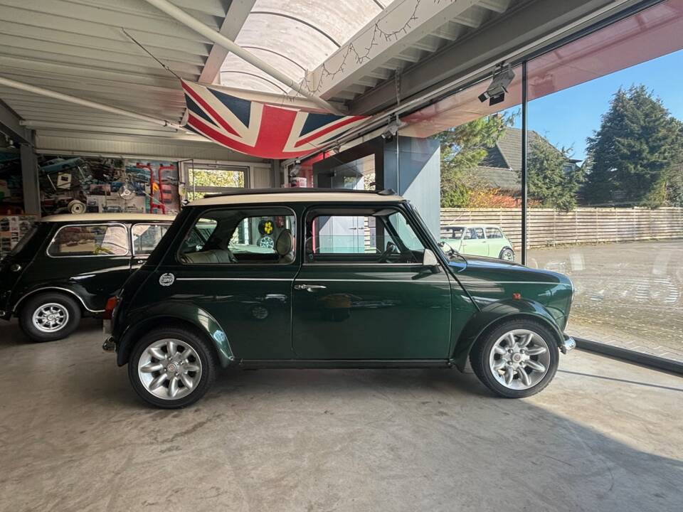 Immagine 2/11 di Mini Cooper 1.3i MPI (2000)