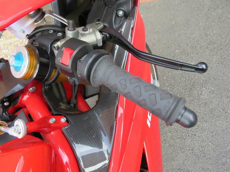 Bild 18/46 von Ducati 1098 R (2008)