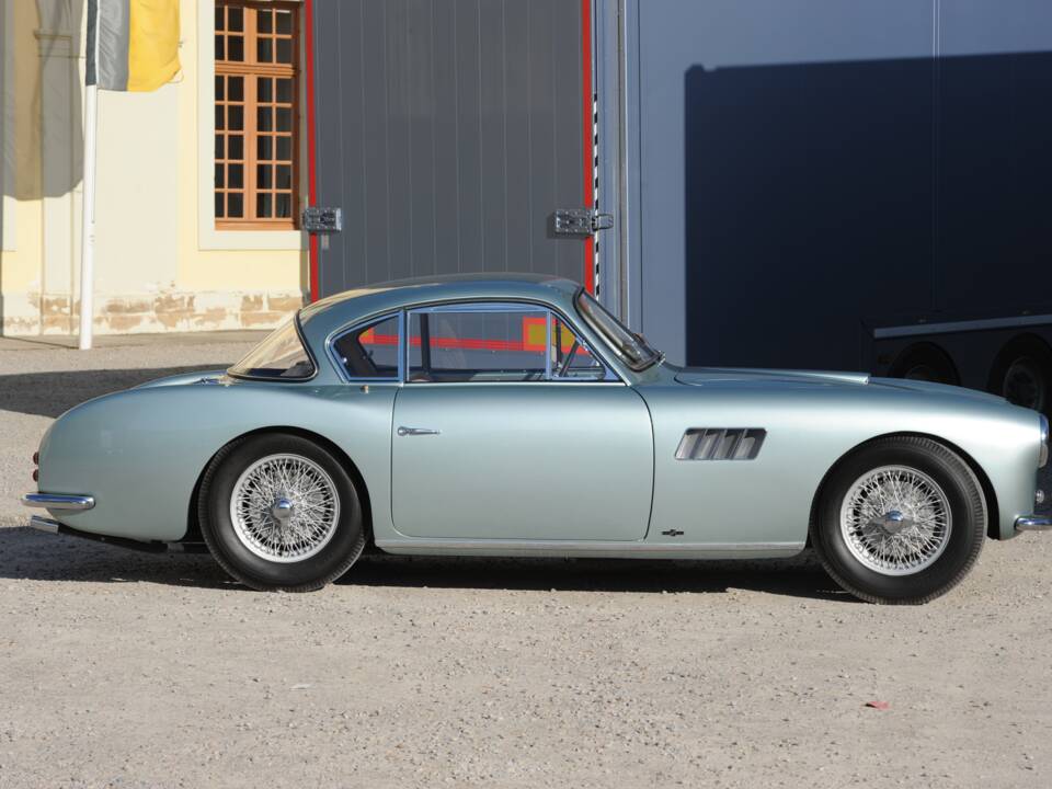Image 11/36 of Talbot-Lago 2500 Coupé T14 LS (1962)