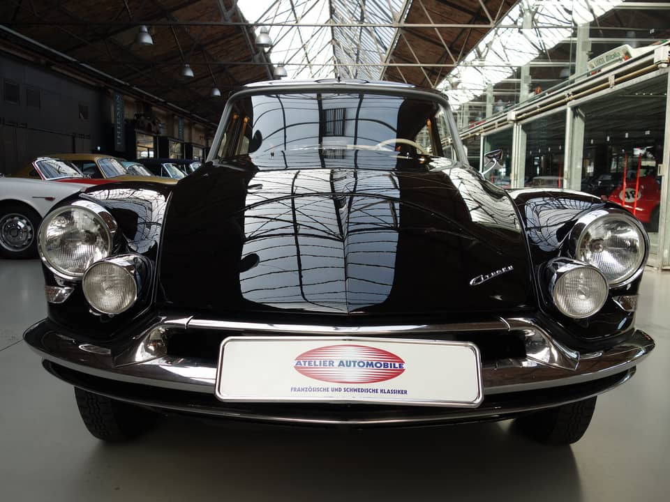 Image 3/30 of Citroën DS 19 (1959)