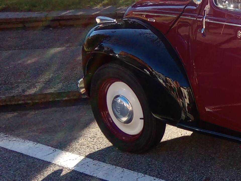 Imagen 13/25 de FIAT 500 C Topolino (1950)