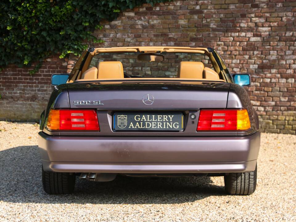 Image 6/50 of Mercedes-Benz 500 SL (1990)