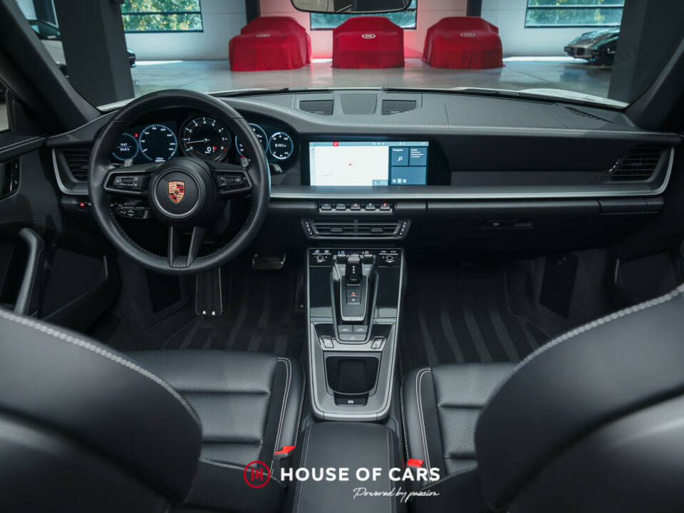 Immagine 15/23 di Porsche 911 Carrera (2019)
