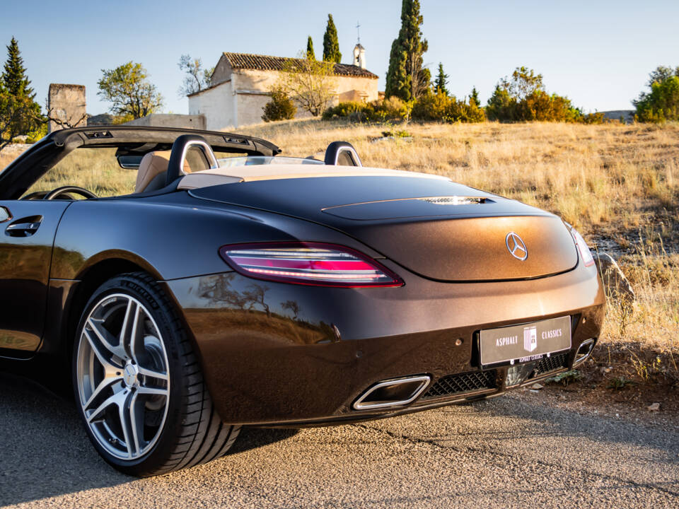 Afbeelding 42/50 van Mercedes-Benz SLS AMG Roadster (2013)