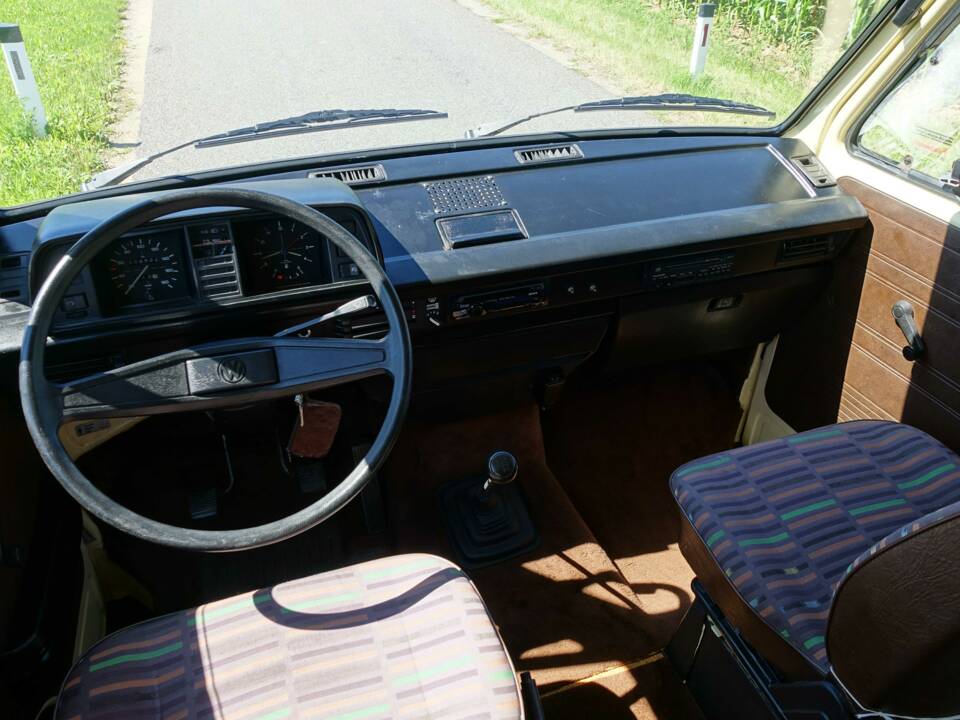 Bild 27/36 von Volkswagen T3 Westfalia Joker 2.0 (1982)