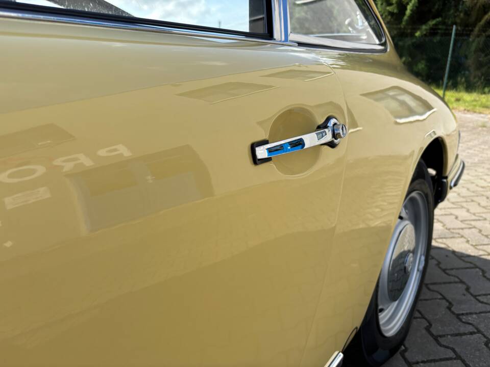 Image 23/70 of Porsche 912 (1965)