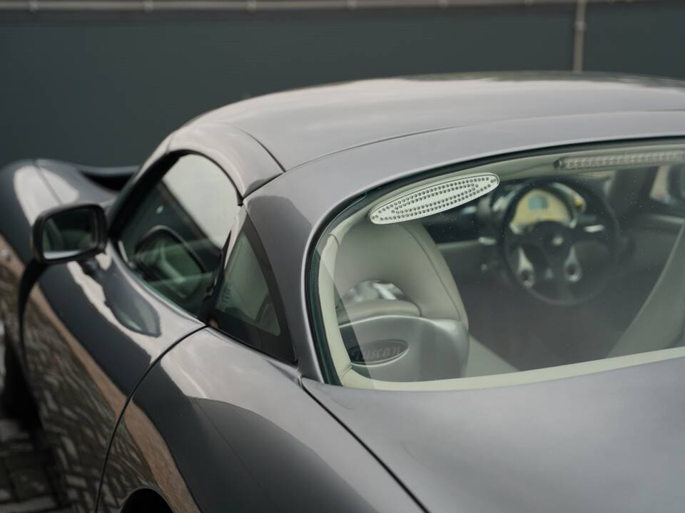 Imagen 50/50 de TVR Tuscan (2003)