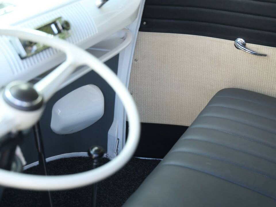 Image 47/50 of Volkswagen T1 Kombi (1958)