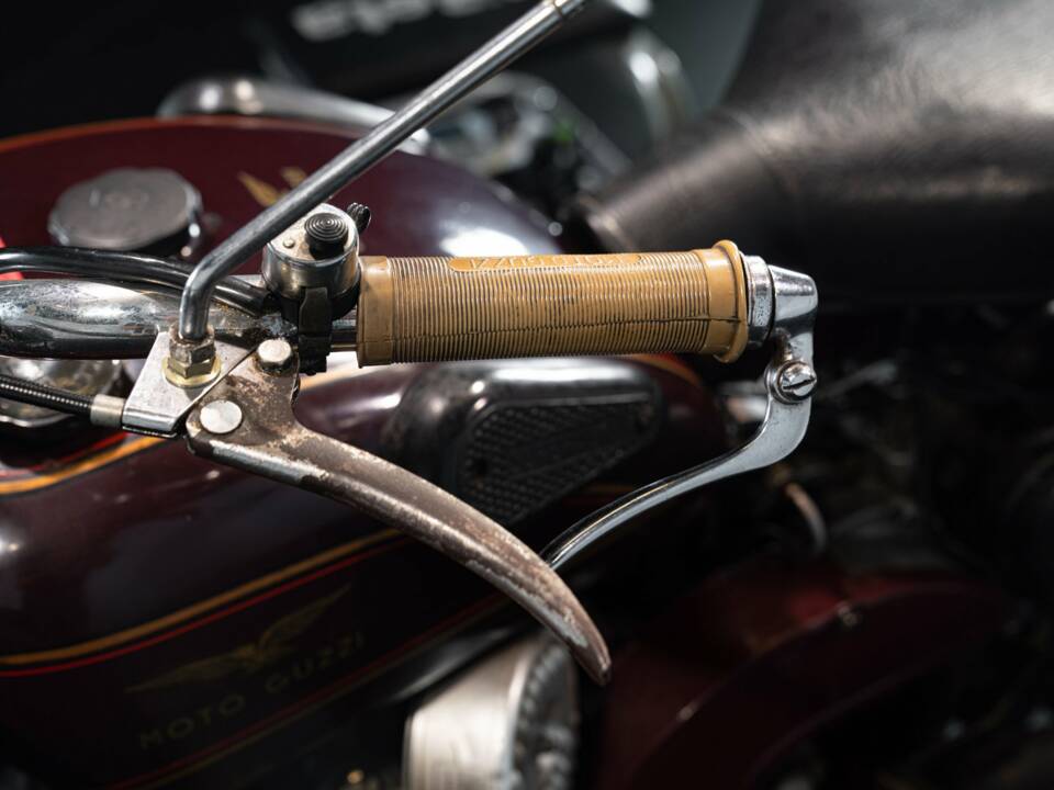 Bild 9/46 von Moto Guzzi DUMMY (1972)