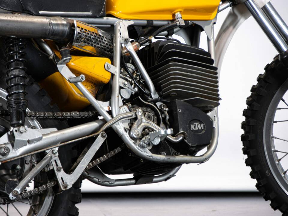 Imagen 9/43 de KTM 250 MC/GS (1973)