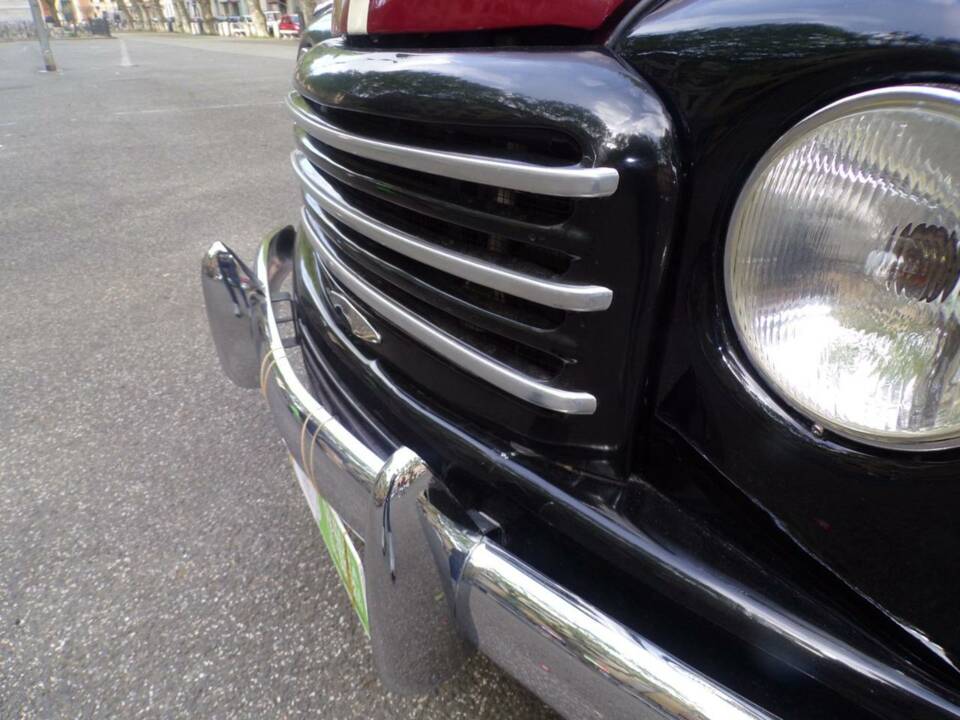 Bild 33/50 von FIAT 500 C Giardiniera (1968)