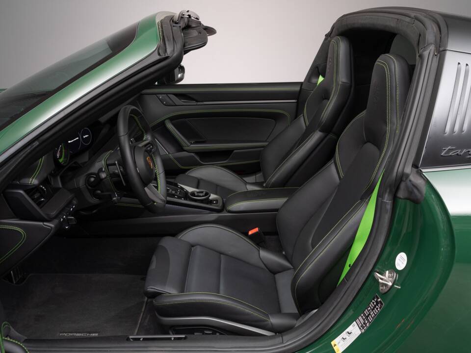Afbeelding 25/41 van Porsche 911 Targa 4 GTS (2024)