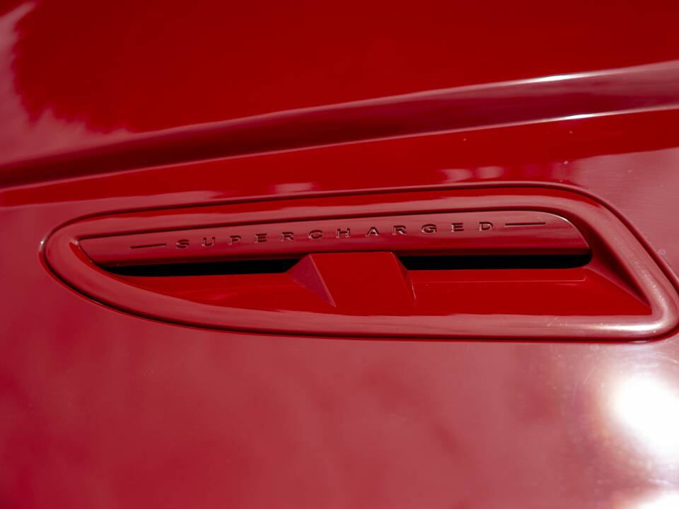 Image 39/50 of Jaguar XKR (2007)