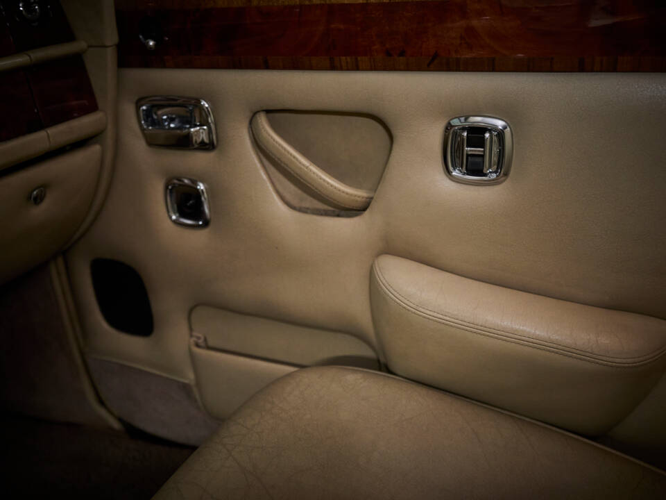 Bild 63/100 von Rolls-Royce Silver Shadow II (1980)