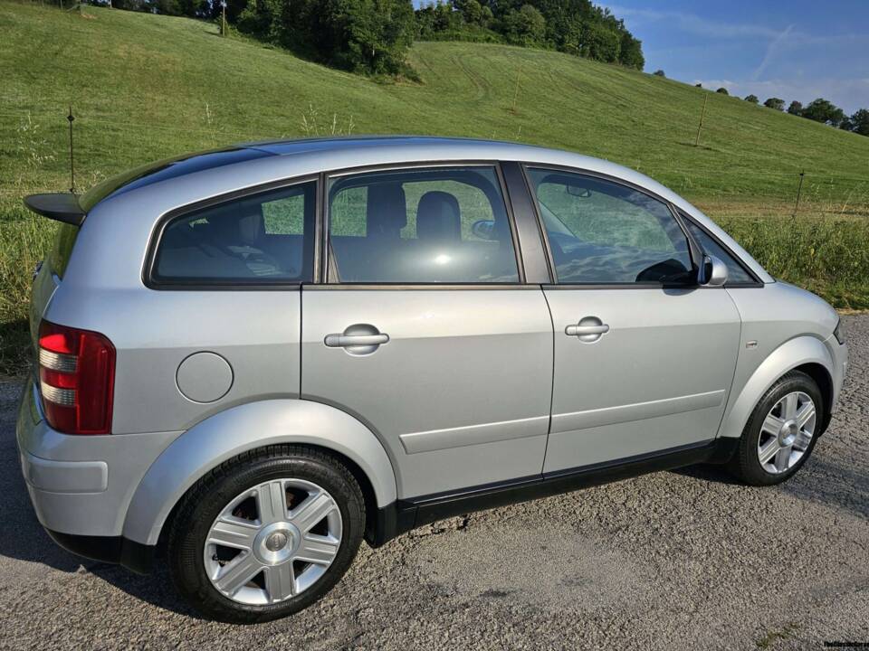 Image 9/39 of Audi A2 1.4 TDI (2002)