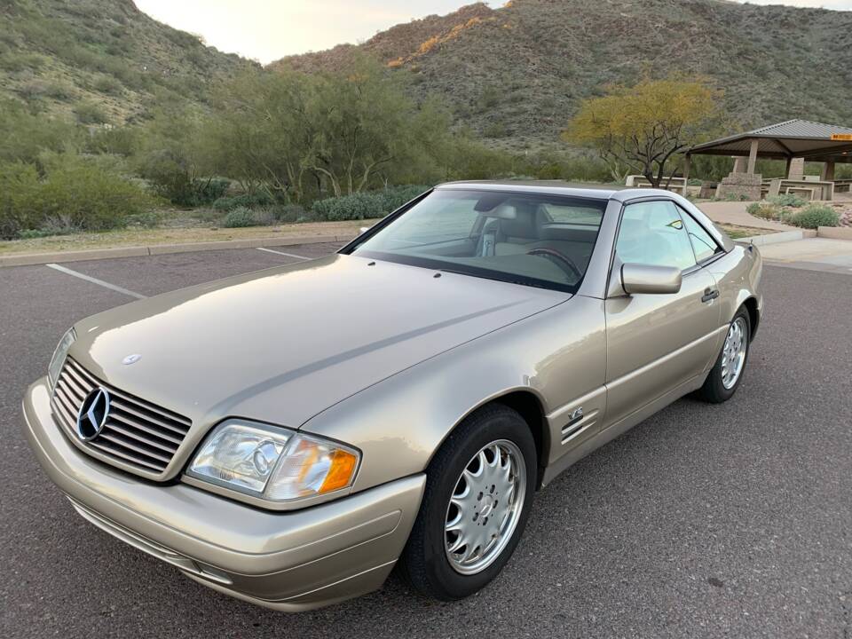 Immagine 27/35 di Mercedes-Benz SL 600 (1998)