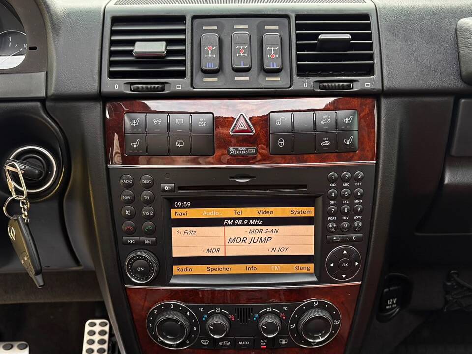 Imagen 23/35 de Mercedes-Benz G 320 CDI (2009)